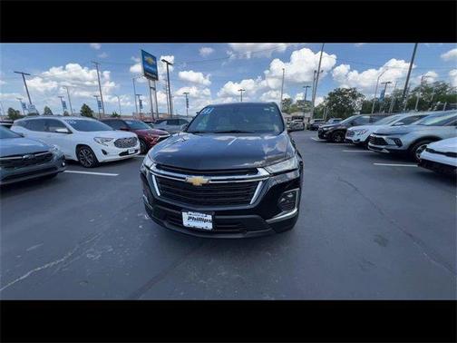 2023 Chevrolet Traverse LS