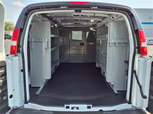 2025 Chevrolet Express 2500 Work Van