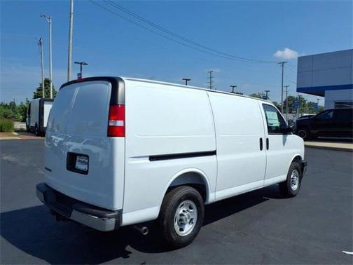 2025 Chevrolet Express 2500 Work Van