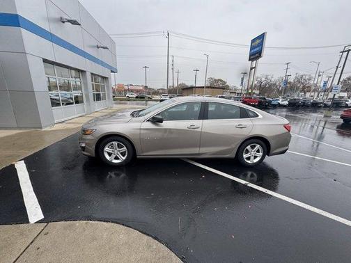 2022 Chevrolet Malibu 1LS