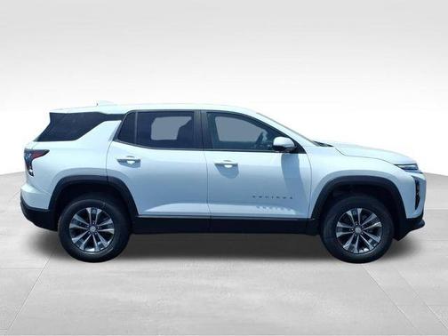 Summit White 2026 Chevrolet Equinox LT