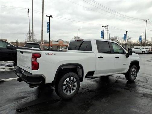 2026 Chevrolet Silverado 2500 Custom