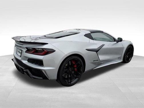 Blade Silver Metallic 2026 Chevrolet Corvette Z06