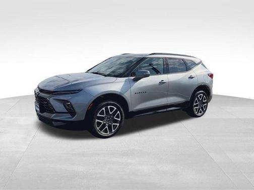 Sterling Gray Metallic 2024 Chevrolet Blazer RS