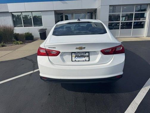 2022 Chevrolet Malibu 1LS