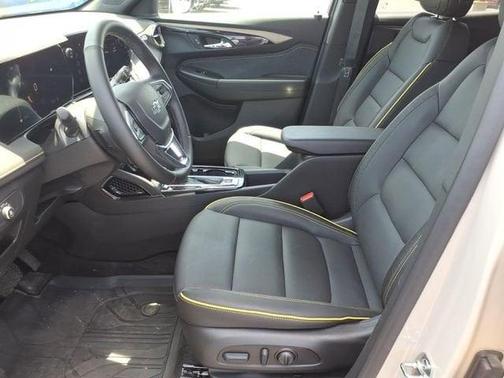 White Sand 2026 Chevrolet Trailblazer ACTIV
