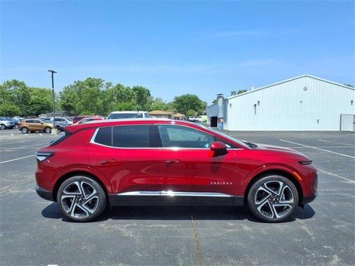2025 Chevrolet Equinox EV LT 2