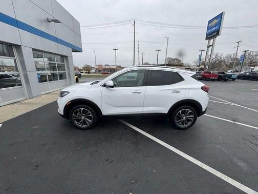 2022 Buick Encore GX Select