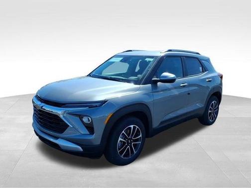 Sterling Gray Metallic 2026 Chevrolet Trailblazer LT