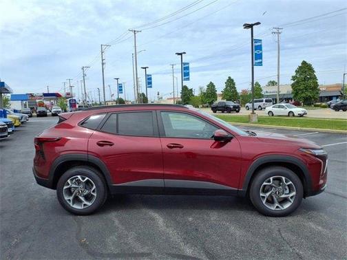 2025 Chevrolet Trax LT