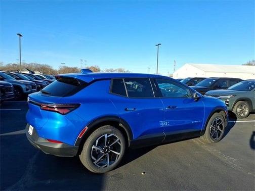 2026 Chevrolet Equinox EV LT 1