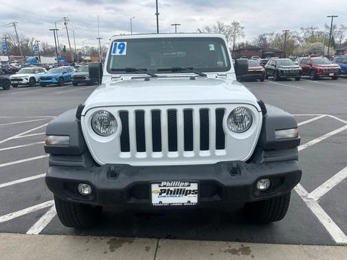 2019 Jeep Wrangler Sport