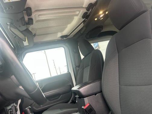 2019 Jeep Wrangler Sport