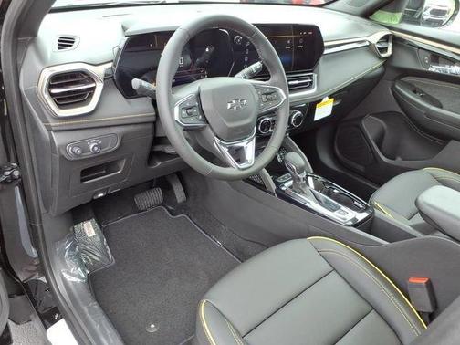 Mosaic Black Metallic 2026 Chevrolet Trailblazer ACTIV