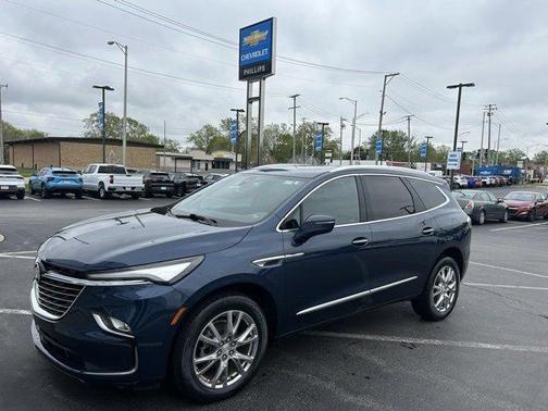 2022 Buick Enclave Essence