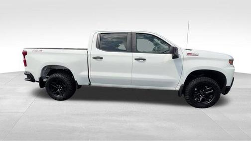 Summit White 2020 Chevrolet Silverado 1500 Custom Trail Boss