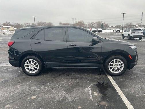 2023 Chevrolet Equinox LS