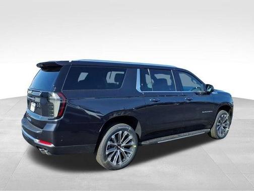 Dark Ash Metallic 2026 Chevrolet Suburban High Country