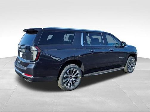 Dark Ash Metallic 2026 Chevrolet Suburban High Country