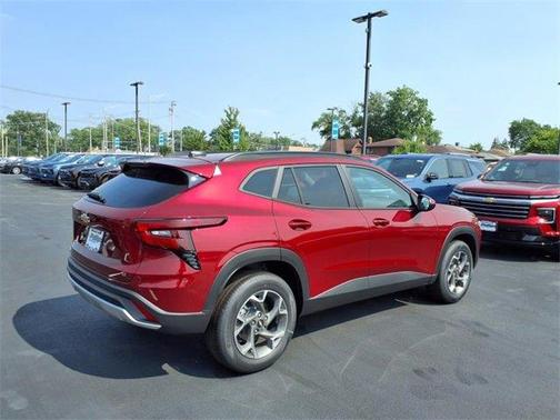 2025 Chevrolet Trax LT