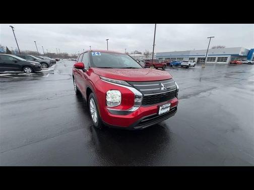 2025 Mitsubishi Outlander ES