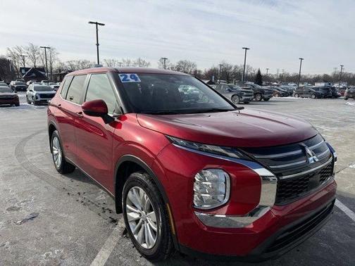 2025 Mitsubishi Outlander ES