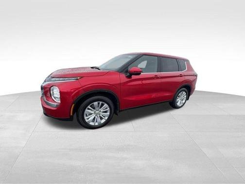 2025 Mitsubishi Outlander ES