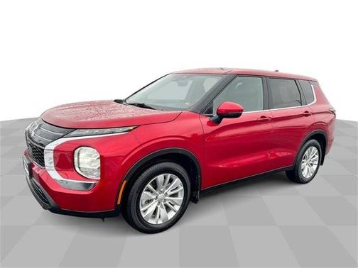 2025 Mitsubishi Outlander ES