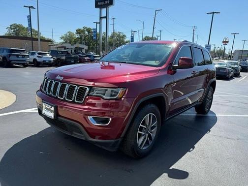 2020 Jeep Grand Cherokee Laredo E
