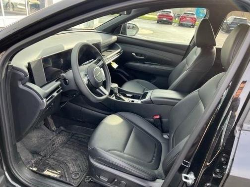 Phantom Black 2025 Hyundai SANTA CRUZ SEL