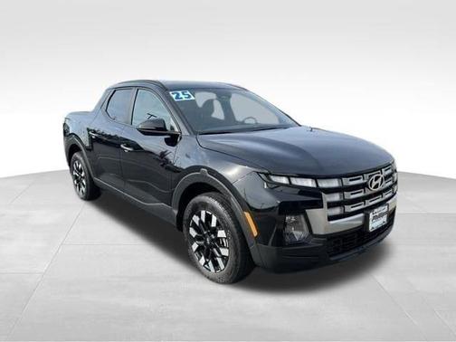 Phantom Black 2025 Hyundai SANTA CRUZ SEL