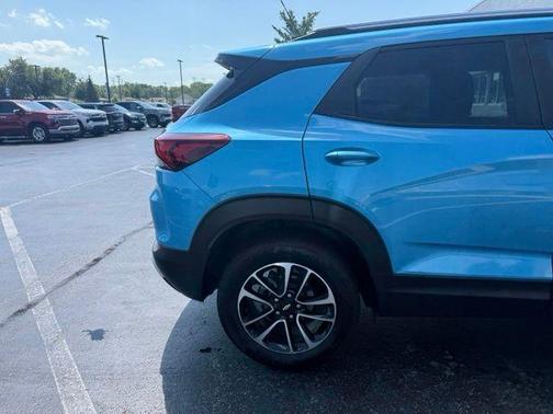 Marina Blue 2025 Chevrolet Trailblazer LT