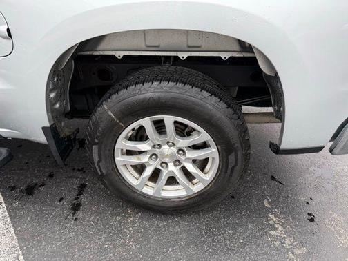 Silver Ice Metallic 2020 Chevrolet Silverado 1500 LT