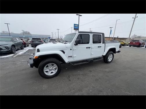 2022 Jeep Gladiator Sport