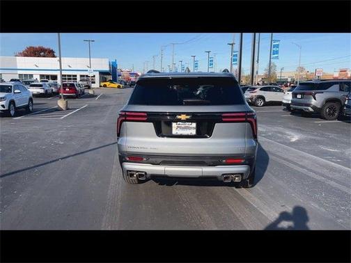 2024 Chevrolet Traverse LT