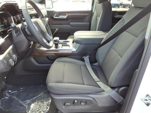 Summit White 2026 Chevrolet Silverado 1500 LT