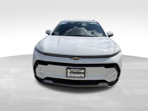 Summit White 2025 Chevrolet Equinox EV LT