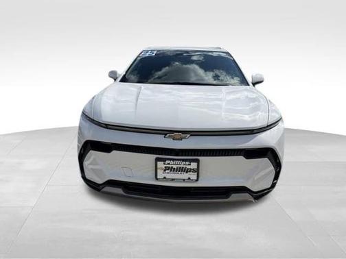 Summit White 2025 Chevrolet Equinox EV LT