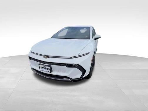 Summit White 2025 Chevrolet Equinox EV LT