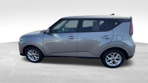 Steel Gray 2025 Kia Soul S