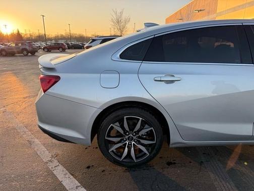 2022 Chevrolet Malibu RS