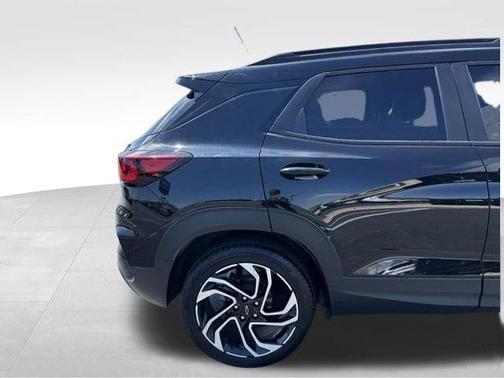 Mosaic Black Metallic 2024 Chevrolet Trailblazer RS