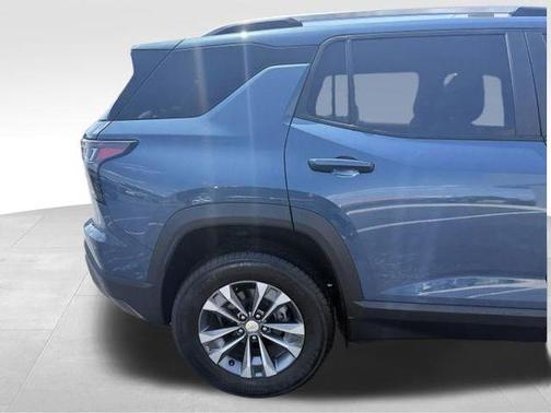 Lakeshore Blue Metallic 2025 Chevrolet Equinox LT