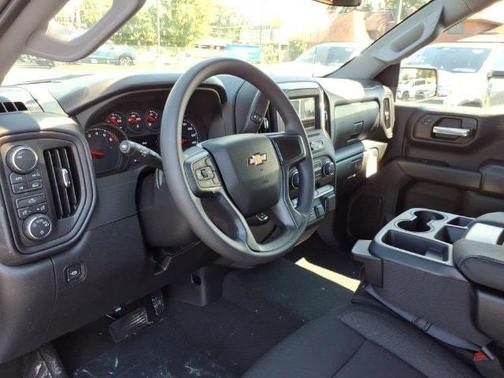 Summit White 2026 Chevrolet Silverado 1500 Custom