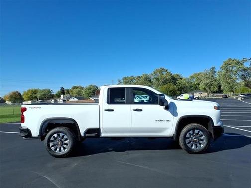2026 Chevrolet Silverado 2500 Custom