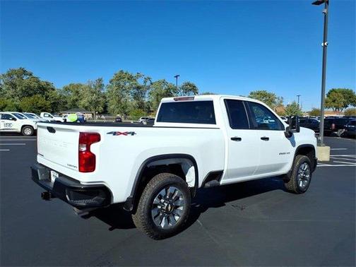 2026 Chevrolet Silverado 2500 Custom