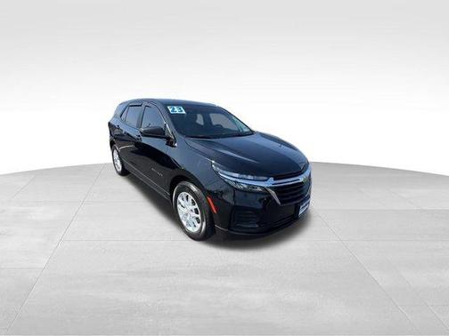 Mosaic Black Metallic 2023 Chevrolet Equinox LS