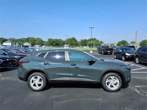 2025 Chevrolet Trax LS