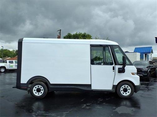 2025 Chevrolet BrightDrop 400 Base