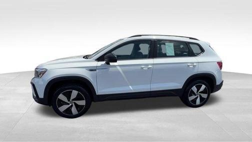 Pure White 2024 Volkswagen Taos 1.5T S